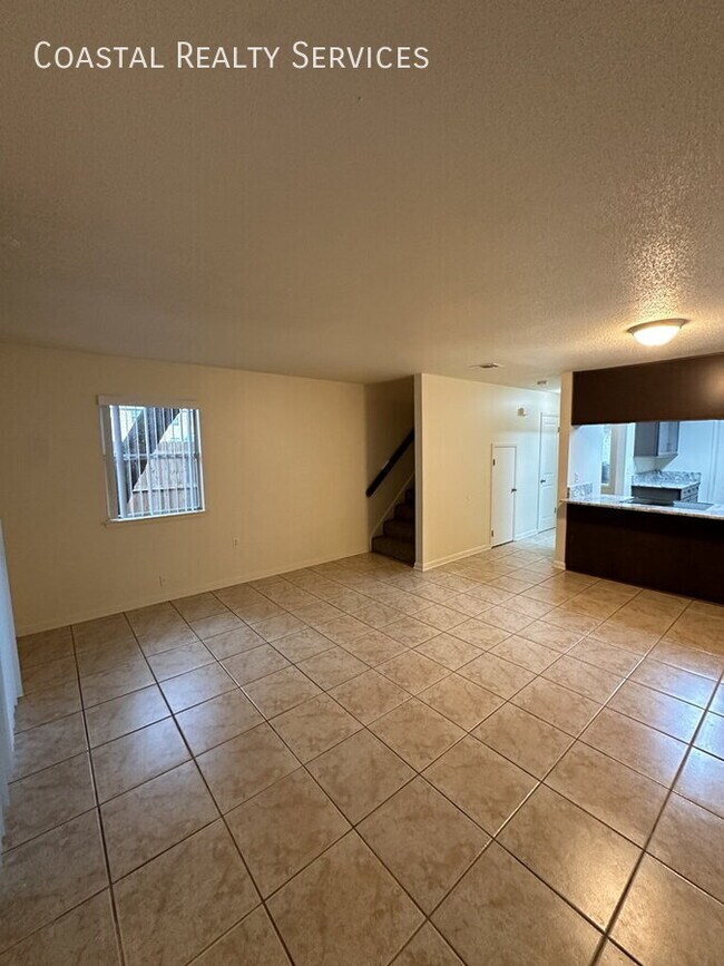 Photo - 122 Scottwood Dr SE