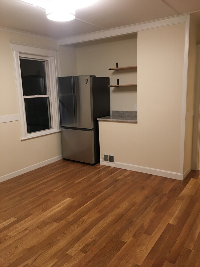 Photo - 14 Porter St