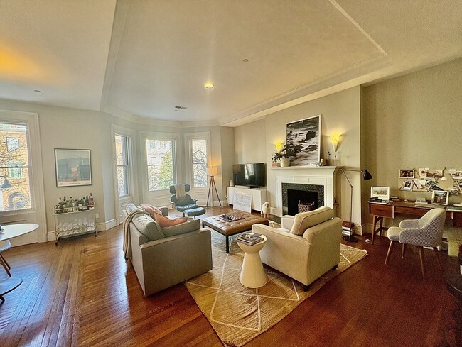 Building Photo - 331 Beacon St Unit 3 Rental