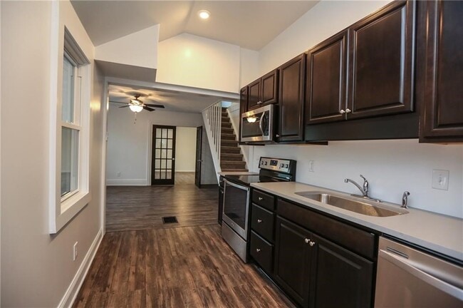 Photo - 258 Winton Rd