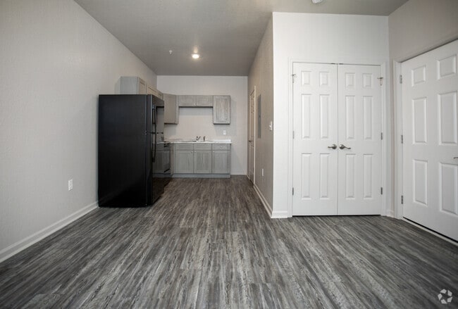 Studio-359SF