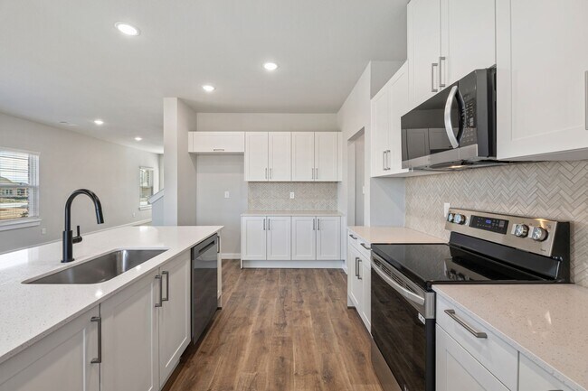 Photo - AVAILABLE NOW! CUL-DE-SAC TRIPLEX LOT LOCATED ON 1-ACRE IN MIDLOTHIAN, TX!