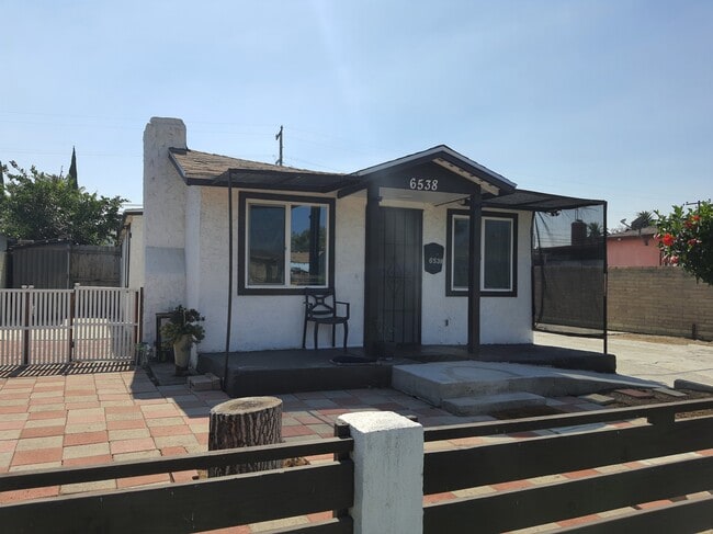 Photo - 6538 San Vincente St Unit 6538