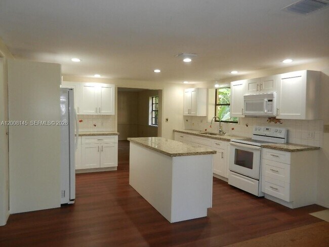 Photo - 18950 SW 240th St