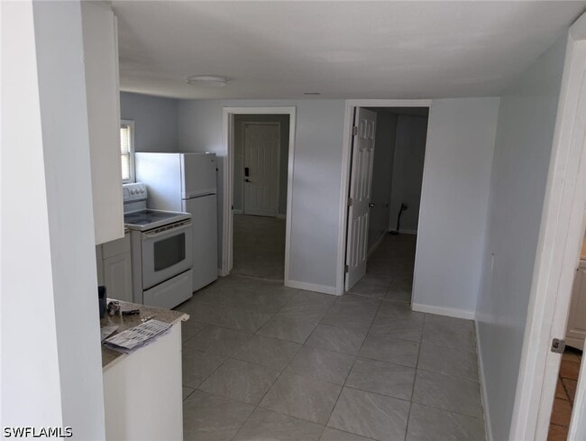 111 E Palmetto Ln