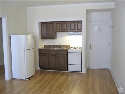 Building Photo - 3335 W Diversey Ave Unit A09C Rental
