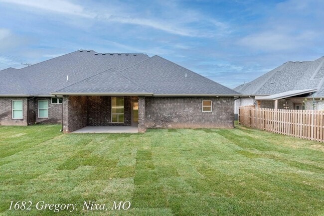 Photo - 1682 N Gregory Dr