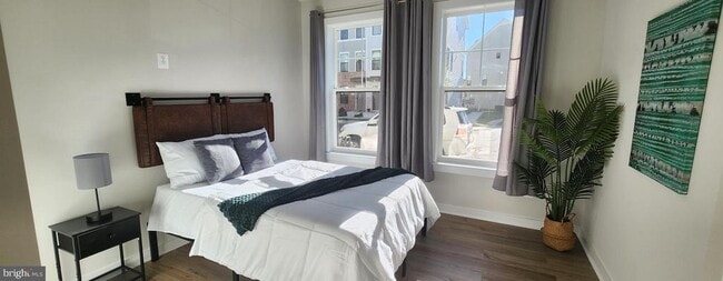 Photo - 219 Willis St