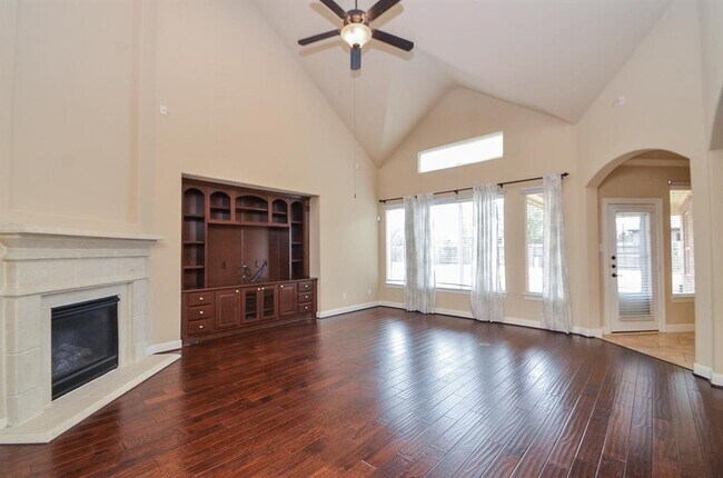 Photo - 510 McAllister Ave