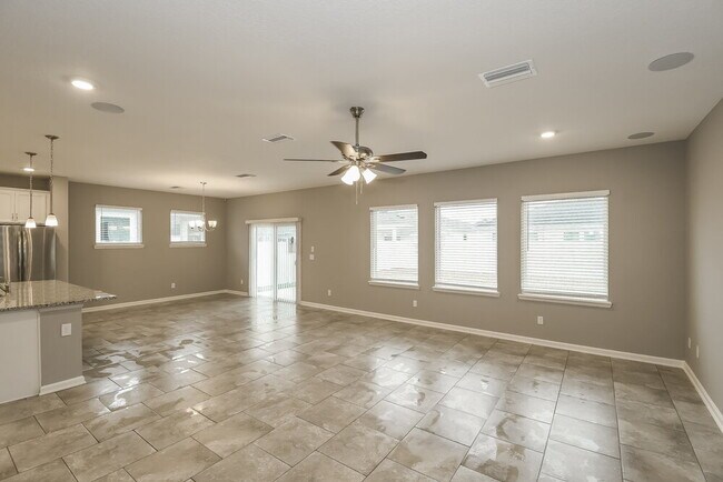 Photo - 12068 Japanese Maple St