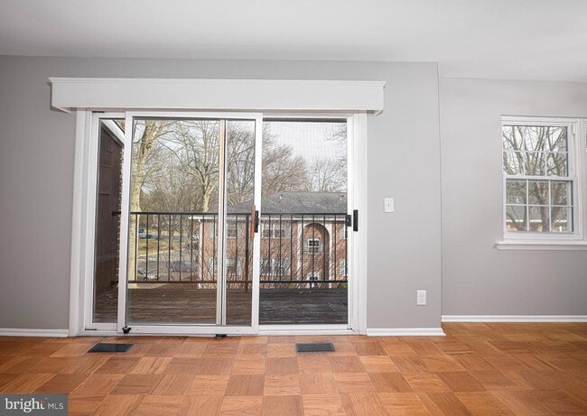 Photo - 211 Crocker Dr Unit 211-F