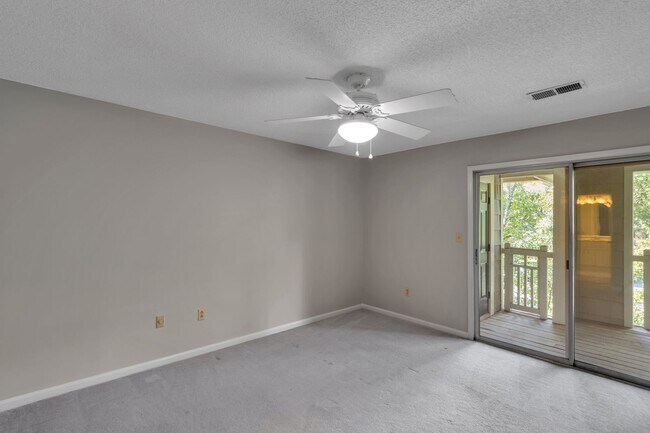 Photo - 5009 Sharon Rd