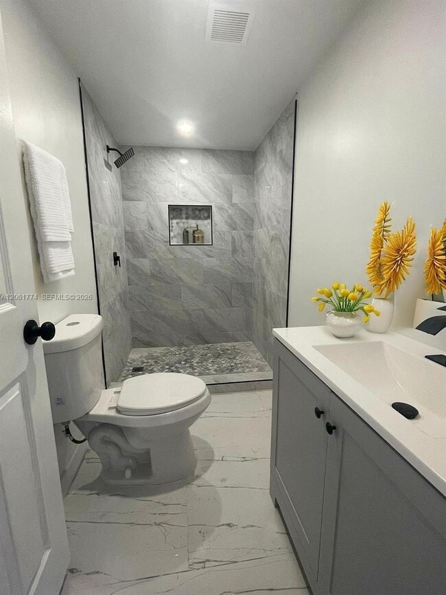 Photo - 1400 N 74th Terrace Unit Efficiency