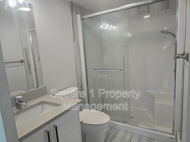 Photo - 11123 Groat Rd NW