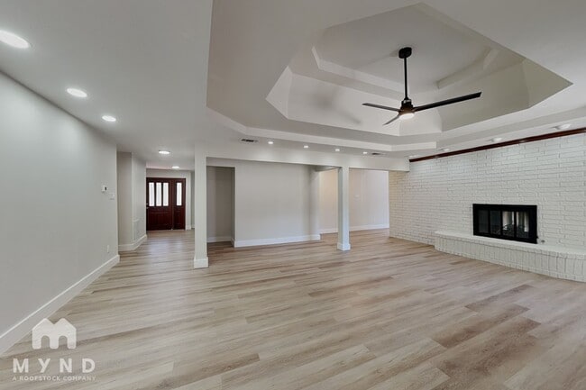 Photo - 1215 Spring Lake Dr