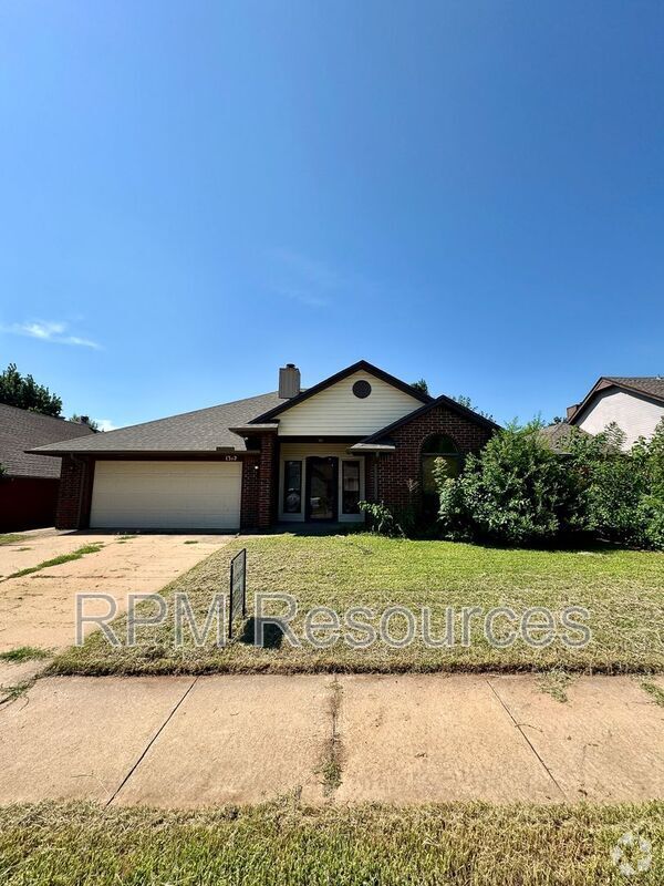 Building Photo - 1312 NW 184th St Rental