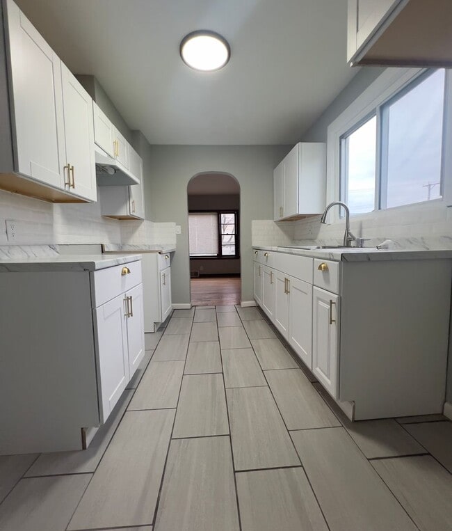 Photo - 2 Bedroom House Available NOW in Burnham I...