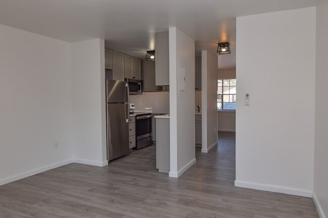 Photo - 7721 Oldridge Rd