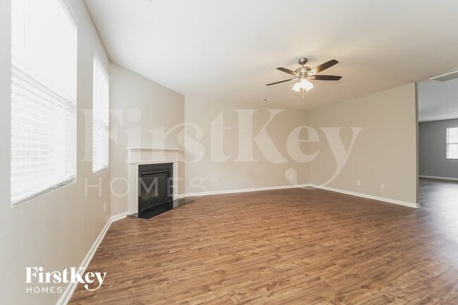 Photo - 7302 Lamplighter Close Dr