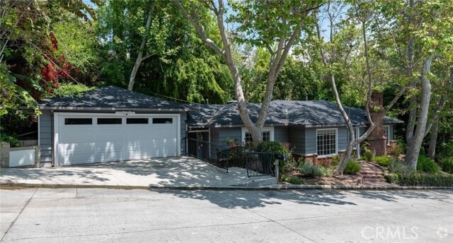 Building Photo - 5405 Black Oak Dr Rental