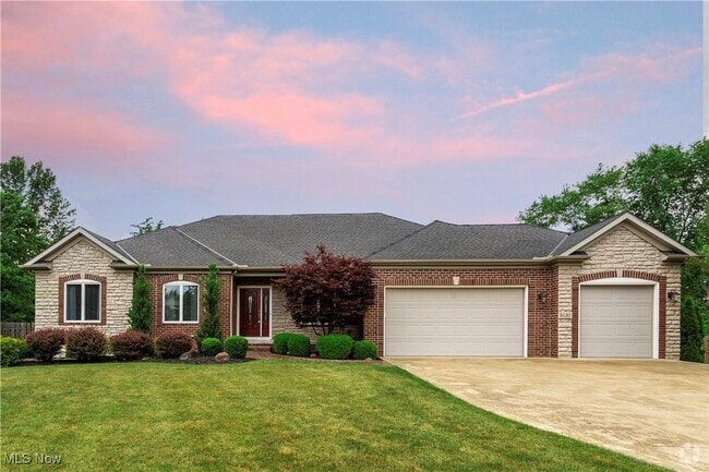 Building Photo - 8130 Crystal Creek Dr Rental
