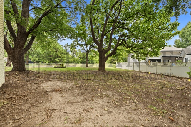 428 Peach Tree Ln