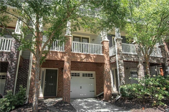 Photo - 738 Province Pl SE