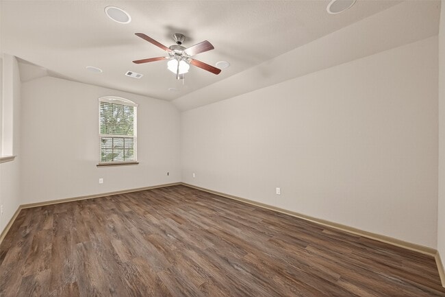 Photo - 2510 Shady Falls Ln