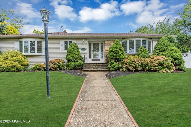 Photo - 218 3rd Ave