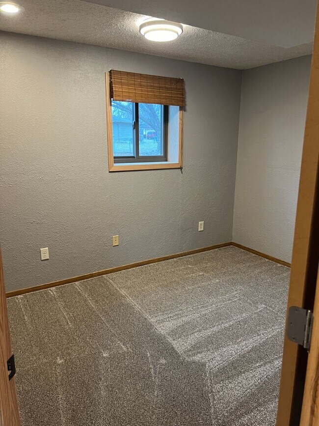 Updated 4 Bedroom House in Brandon SD House Rental in Brandon, SD