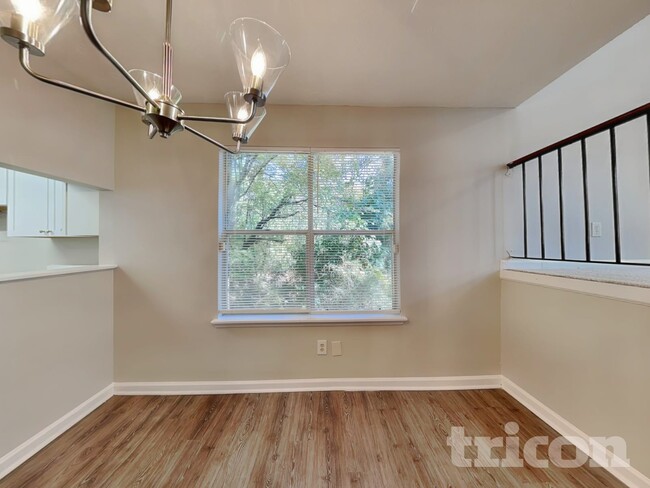 Photo - 2755 Wildflower Ln SW