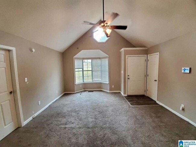 Photo - 620 15th Ave NW