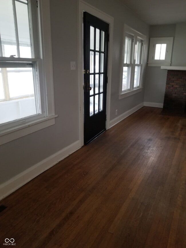 Photo - 434 Berkley Rd