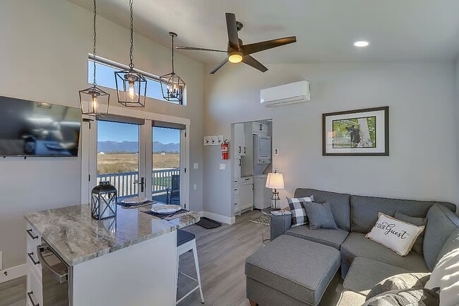 Photo - 1030 Farmhouse Ln