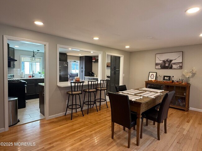 Photo - 132 Tiller Ave