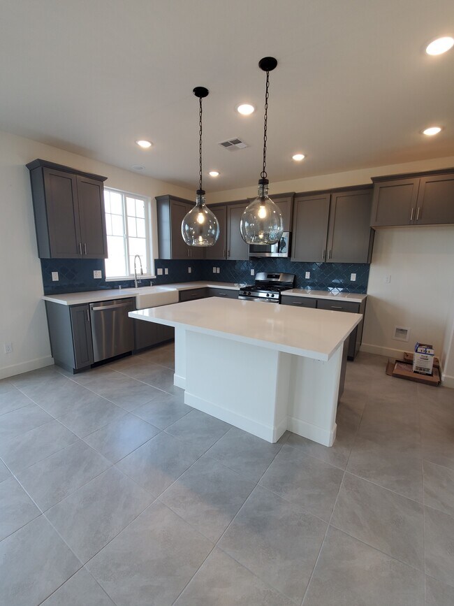 Photo - 3 bedroom with loft.