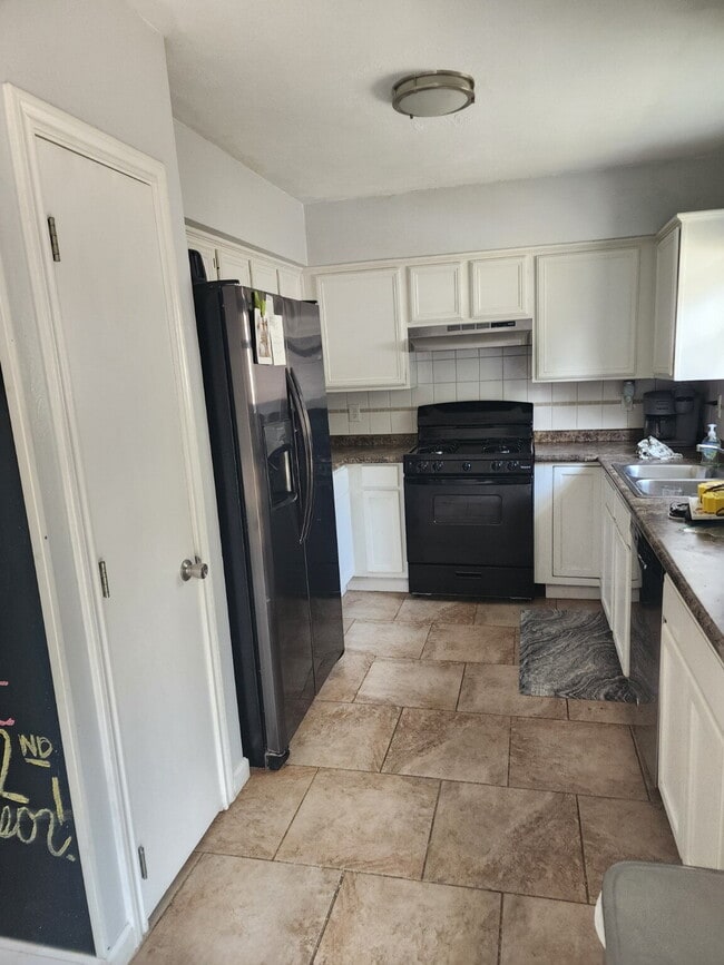 Photo - "Charming 4-Bedroom-3 Full Baths in College Station – Your Ideal Retreat Awaits!"