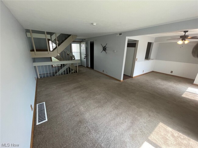 Photo - 231 Deepwood Dr Condo