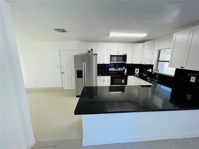 Photo - 6112 Tavendale Dr