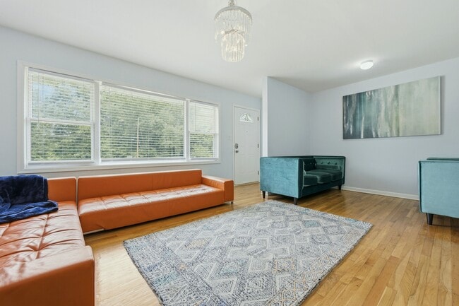 Photo - 3014 Rollingwood Ct SE
