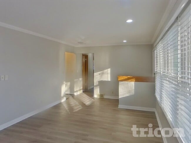 Photo - 8407 Lower 208th St W