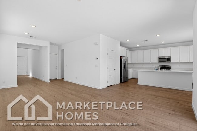 Photo - 2650 Marlette Ave