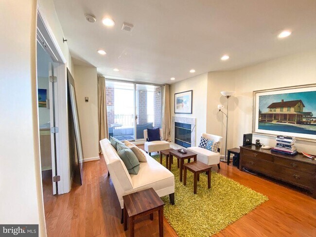 Photo - 1230 23rd St NW Unidad 902