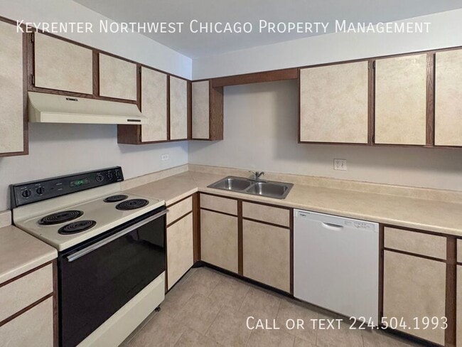 Photo - 33561 N Royal Oak Ln