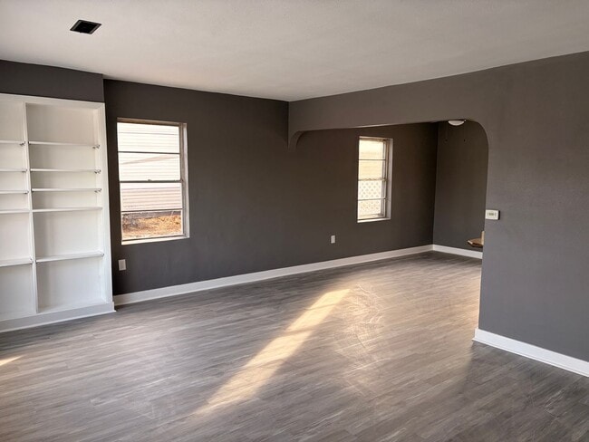 Photo - Cozy 2-Bedroom Home In a Peaceful Neighborhood!