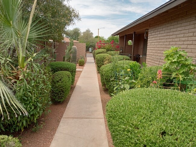 Photo - 18041 N 40th Pl Unit 2