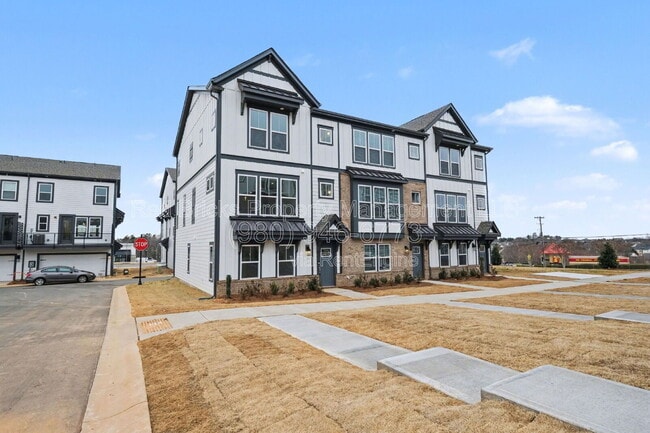 Photo - 2007 Hawksworth Ln