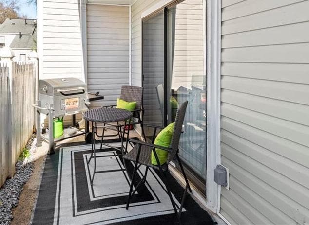 Photo - 2685 Meadowlawn Dr