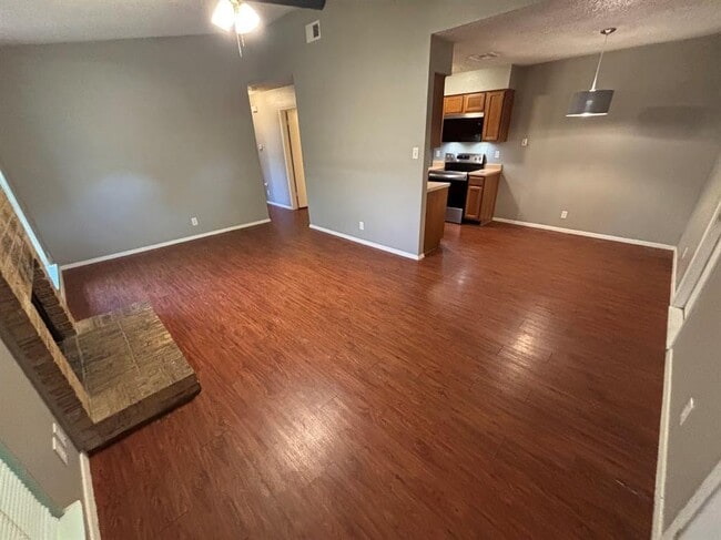 Photo - 7214 Lilac Ln