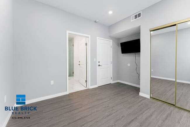 Photo - 1166 1/2 W 29th St-1166 Unit 1166